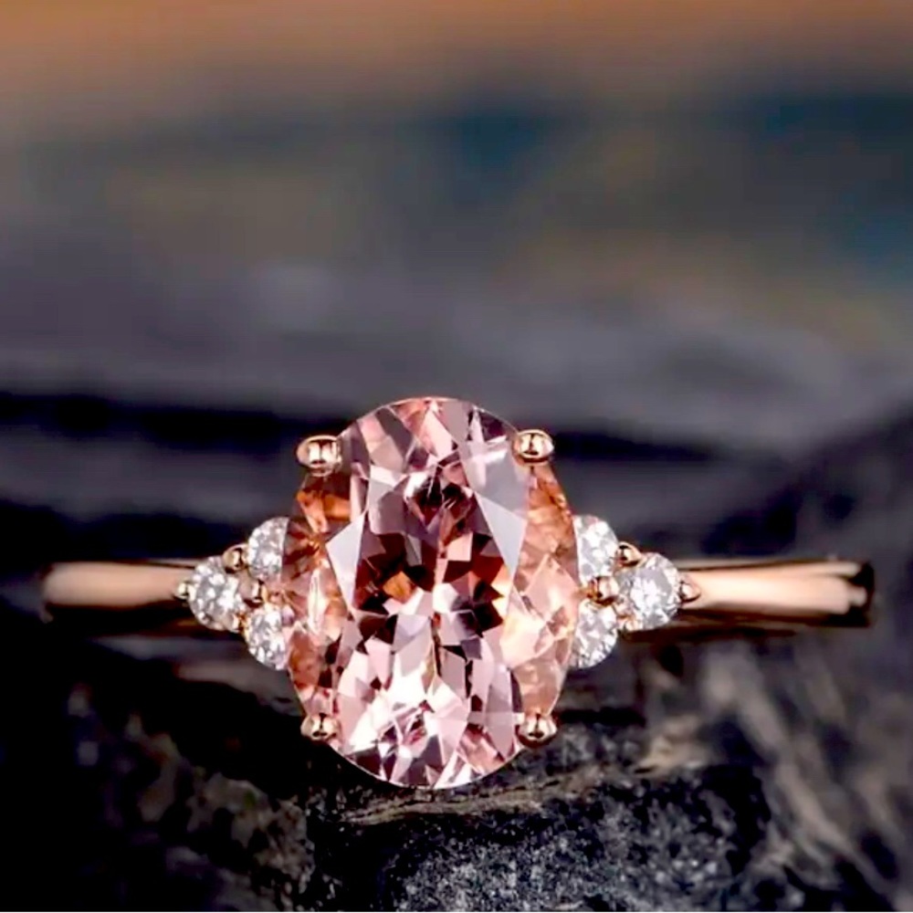 18k Gold Plated Oval Shaped Amber Colored Stone w/zirconias SZ 6,7,8,9,10 NWT